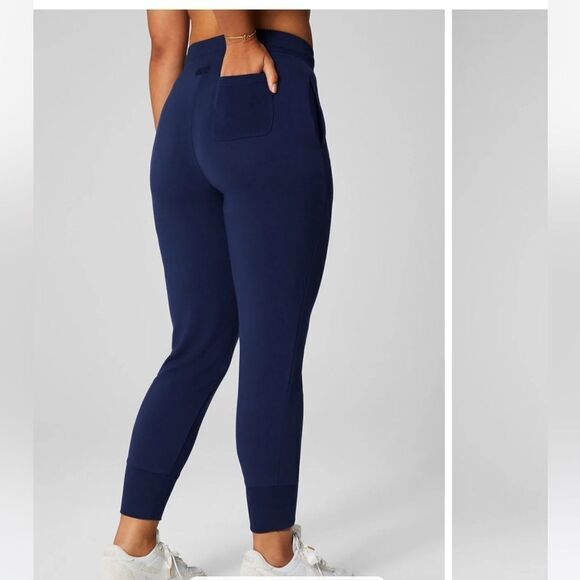 Fabletics The Luxe Terry Jogger Deep Navy XL NWT in packaging - Picture 3 of 6